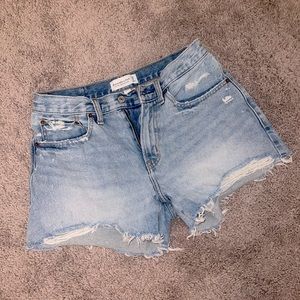 Abercrombie Mid Rise Boyfriend Shorts